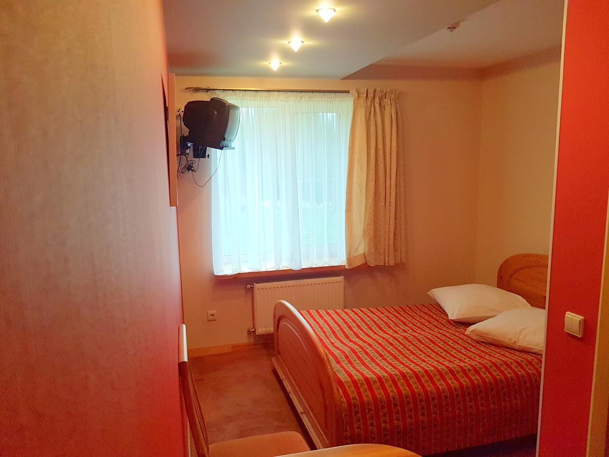 Piligrimo Uzeiga Motel Kadares Eksteriør bilde